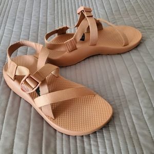 Chaco Ladies size 9 Classic Z/1 sandals